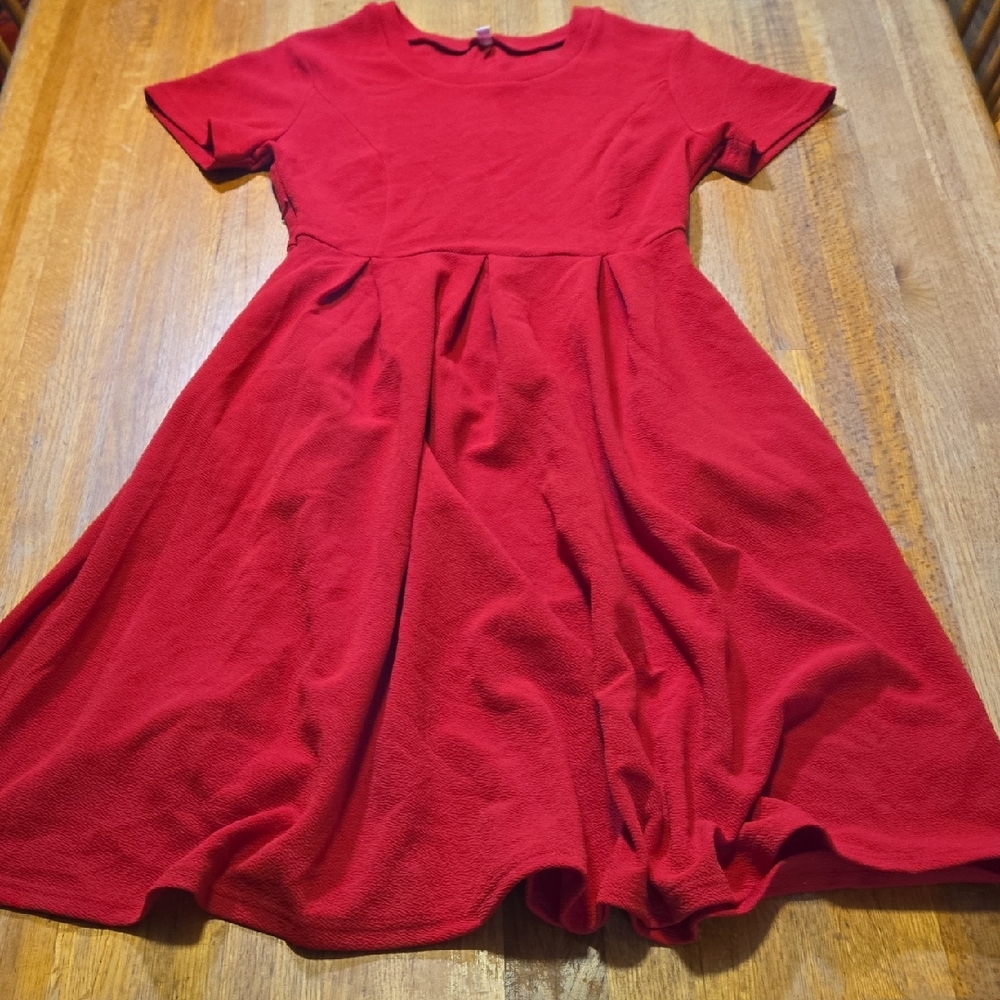 Women Small Scarlet Red Fit & Flare Midi Short Sleeve Round Neck Pocket Dress